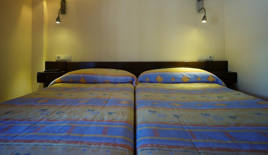 Hotel Avet La Coma I La Pedra Екстер'єр фото