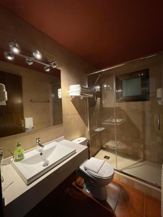 Hotel Avet La Coma I La Pedra Екстер'єр фото