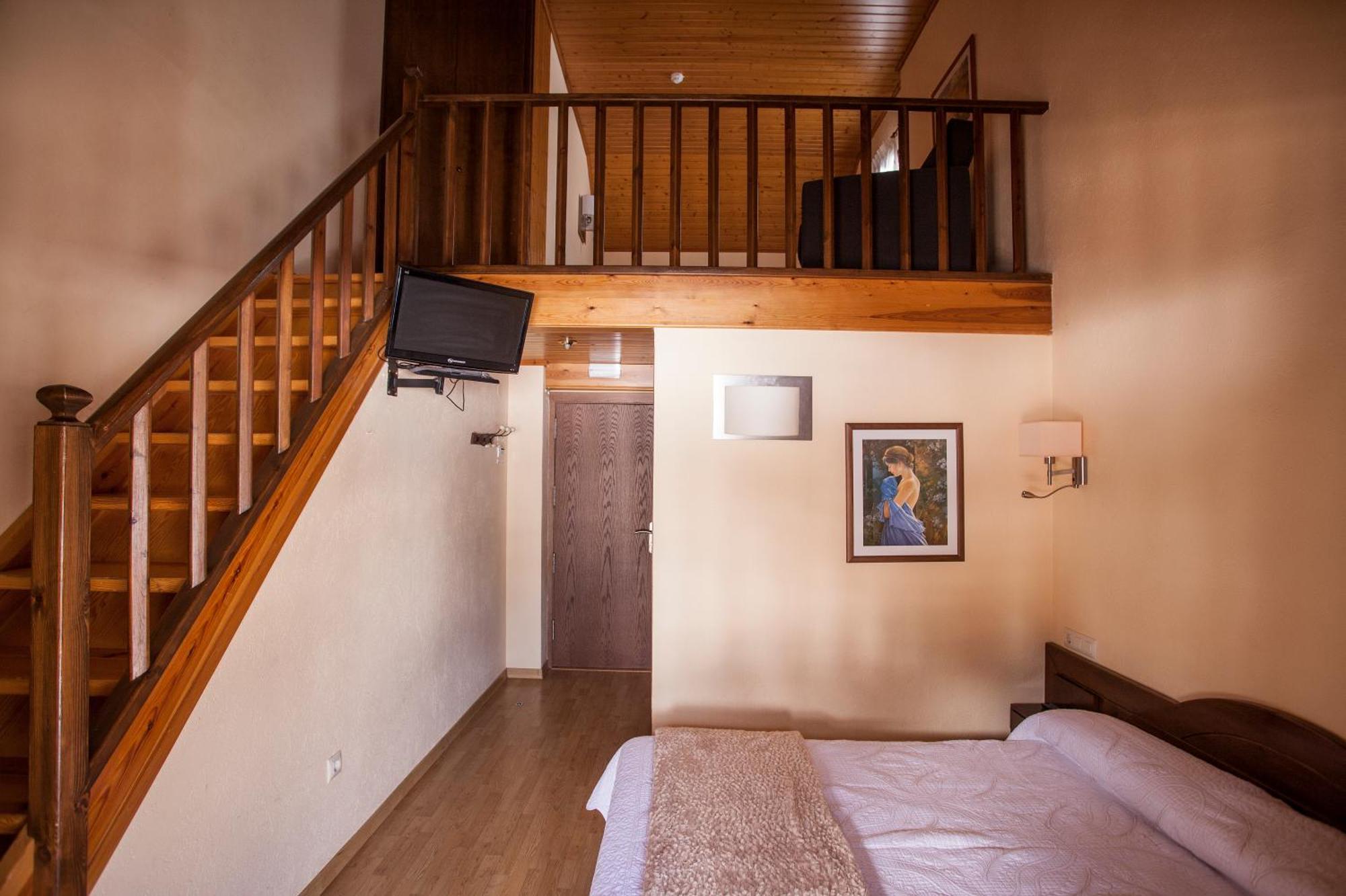 Hotel Avet La Coma I La Pedra Екстер'єр фото