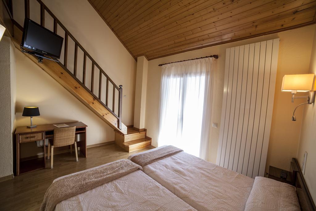Hotel Avet La Coma I La Pedra Екстер'єр фото